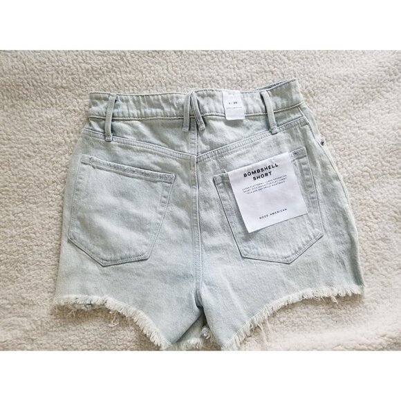 GOOD AMERICAN BOMBSHELL SHORT DENIM BLUE BUTTON FLY WOMEN'S SIZE 2/26 - Picture 3 of 10